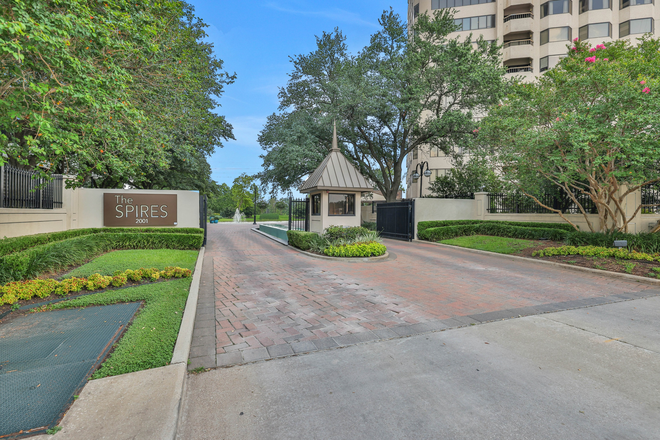 Entry to property - Furnished 2 Brm 2 Bath Condo