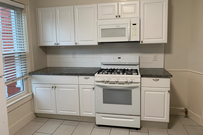 Kitchen - Bright 2-bedroom Apartment with In-Unit Laundry!
