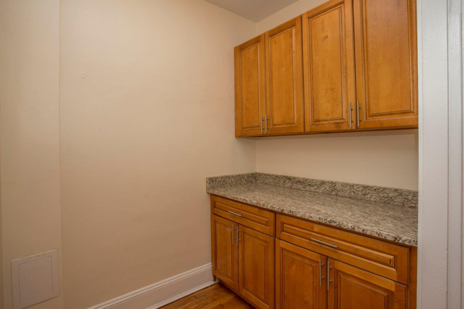 Visit hubrealtyproperties.com - Gorgeous studio, near Porter and Davis Square, free month rent Apartments