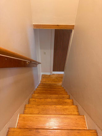 Stairs - 30 SEC Walk from Bus Stop! IN UNIT Laundry! Townhome