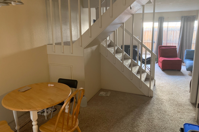 Living room - Wimbledon Condominiums