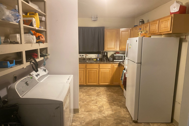 House - Room for rent near campus