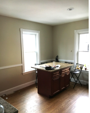 Kitchen - Amazing 5 bedroom 2 bathroom apartment Near Harvard Square