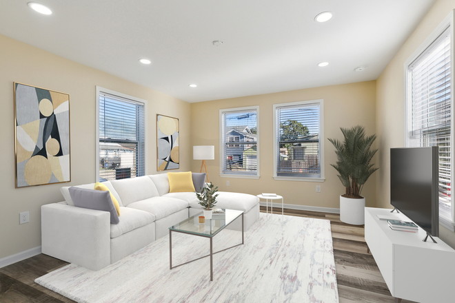 staged room - Spacious, Newly Renovated 10-Bedroom Double House for Rent Perfect for College Students!