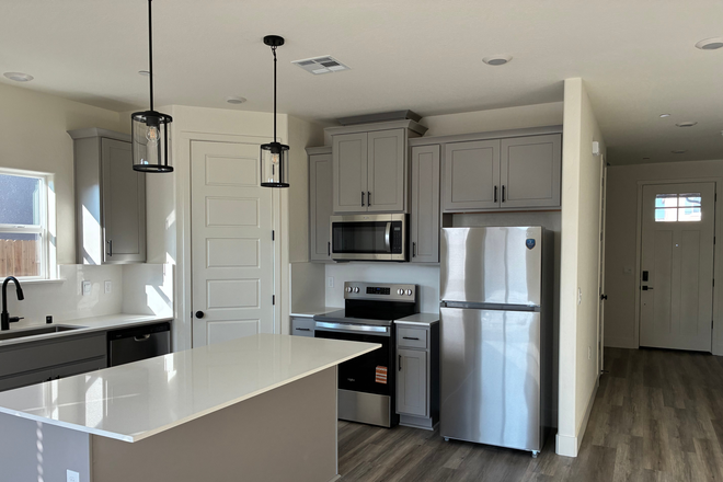 Kitchen - Rooms $500-$550; Masterbedroom$850; No pets