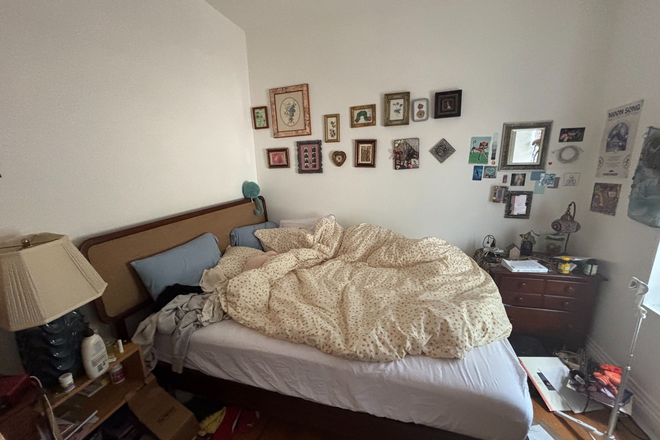 Bedroom - Subletting 1 room in beautiful apartment, right by barclays