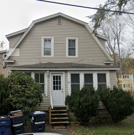 Outside view of the apartment - Subletter needed from June - August!! 2 female roommates, Close to campus, close to downtown!!