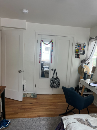 Bedroom - Bright and spacious room just a five-minute walk from CU Boulder Main Campus! Townhome