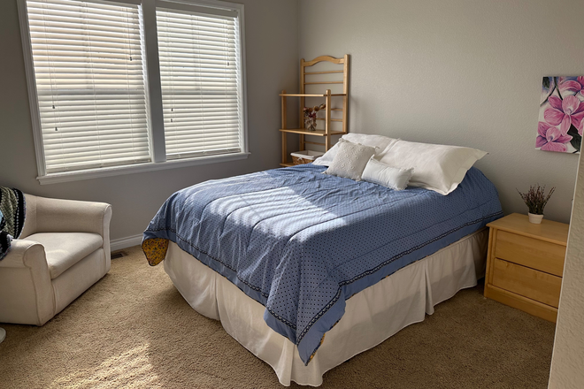 Bedroom - 2 Room Private Suite in shared 2 story modern house close to Anschutz