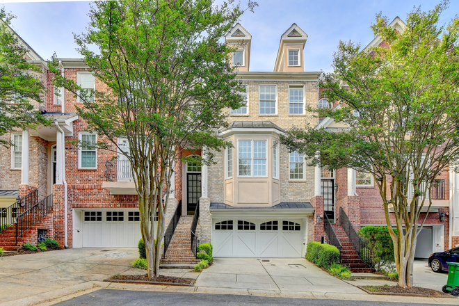 Front - Villas at Emory Parc (Mason Mill) Townhome for Lease 4 Bed/3.5Bath 3,275 Sqft