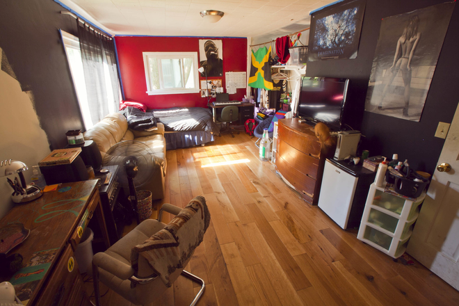 bedroom - Vesta Cooperative Housing House