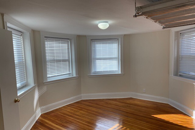 Visit hubrealtyproperties.com - Spectacular 3 bedroom, on side street, handy to the green line T