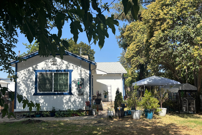 front view - Faculty or Grad Students find your quiet retreat here