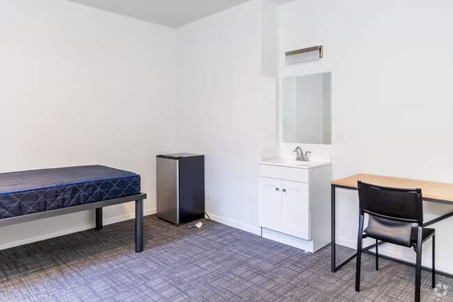 Furnished bedroom - Large Private Room at Spectra Southside