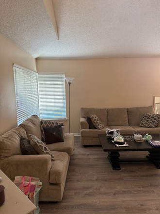 Living room - Conveniently located near UCR, 3 miles away.  4 bedrooms & 3 bathrooms single family home.