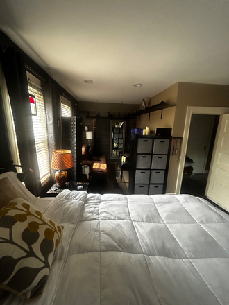 Master Bedroom - FURNISHED (BEDROOMS+) FOR RENT NEAR BROWN