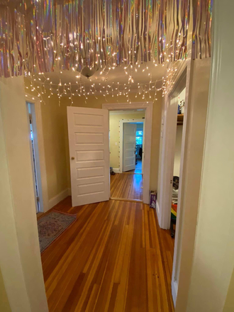 Hallway - Spacious 3bed2bath apartment close to campus