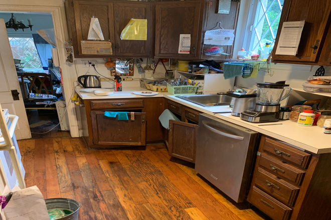 Kitchen - Cabin Apartments