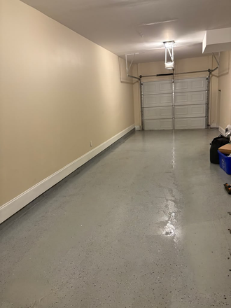 Garage - 3/4 Townhouse
