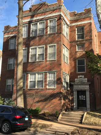 Front Building Entrance - 510 Trinity Ave