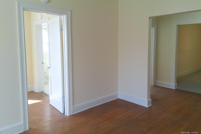 LR - 2 Bedroom Apartment