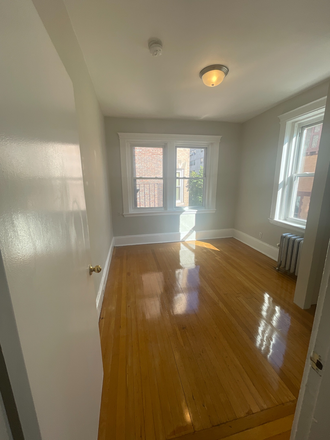 Living Space - Hemenway St 2 Bed Fenway Apartments