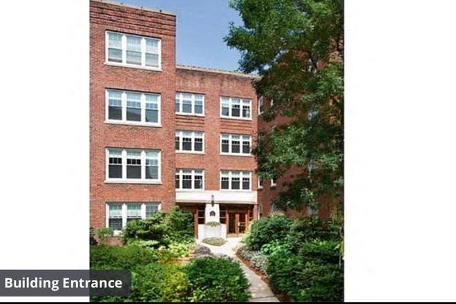 Building Entrance - Bright & Spacious 1 bedroom apartment for Rent in Brighton/Brookline APT – Female Roommate Wanted!