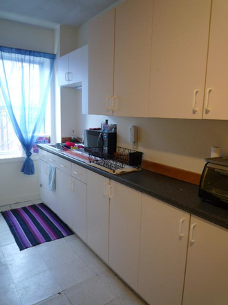 Call NOW for showings! 617-236-8600 - COOPER ST - *NO FEE* NICELY SIZED TRUE 2BR IN NORTH END FOR *9/1/2026* W/ LIVING RM, EQUAL BDRMS! Apartments