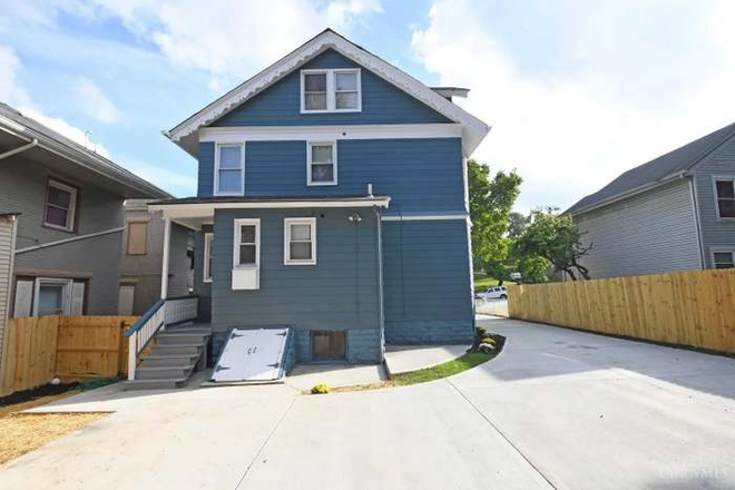 Exterior - Beautiful 6 bed 2 bath
