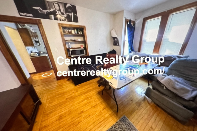 . - Spacious 4-5BR/2BA split level apartment available 6/1