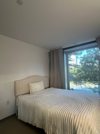 Bedroom - Close to Harvard Square, HBS, Central Station with Pleasant View