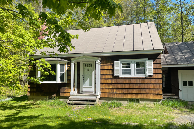 Front of house - 3 Bedroom/ 2 Bath House