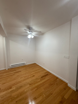 . - Newly renovated 2-bed on Westland Ave. Available NOW or 1/1/26. Contact 617.512.5822 Apartments