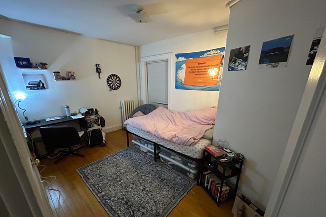 Bedroom - Perfect Summer Sublet! Furnished Back Bay Apt Near Northeastern & Symphony