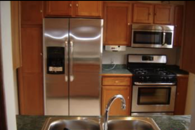 Kitchen - 1698 Marshall - convenient to campus and near bus-line