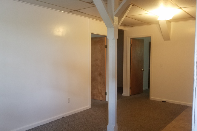 Interior - 124 Amity Apt # 1 - 2 bedroom (Downtown)