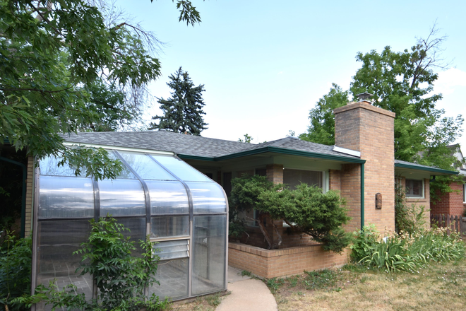 Outside Street View - 3 Bedroom House on the Hill NOW FULLY AVAILABLE