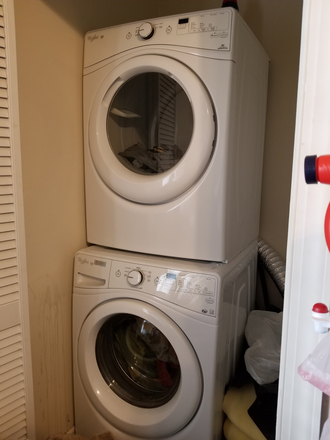 Washer / Dryer - Colonial Lake House