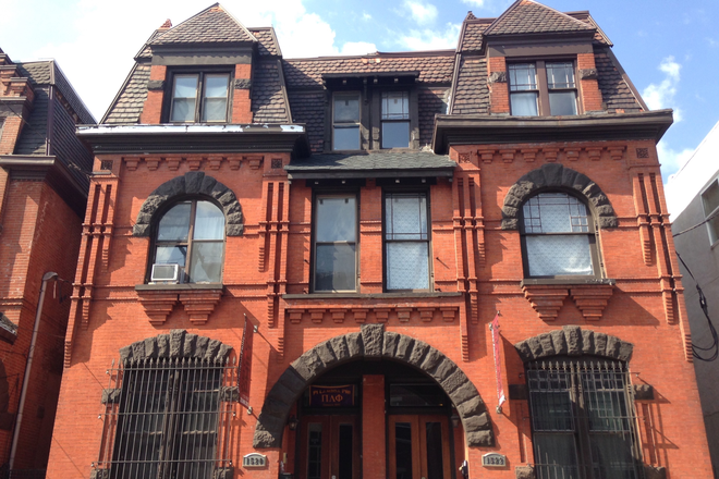 Front - Off Campus Philly - Huge Historic House - 10 Bed 4 Bath