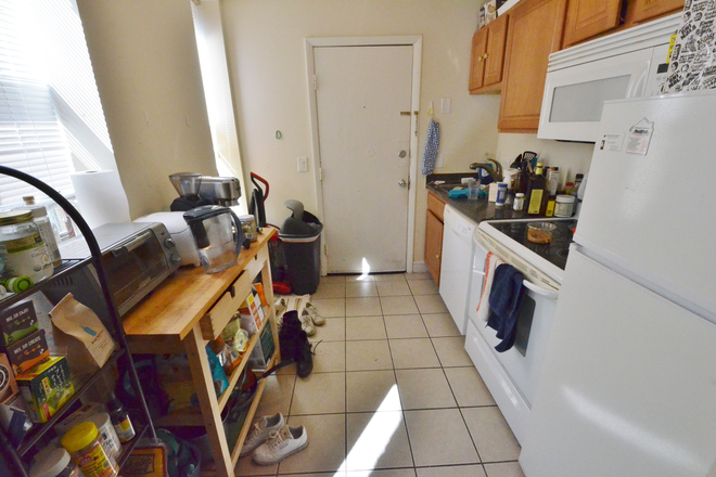 Kitchen - 2 Bed Available 9/1/26! *CONTACT NOAH 603-470-8181 Apartments