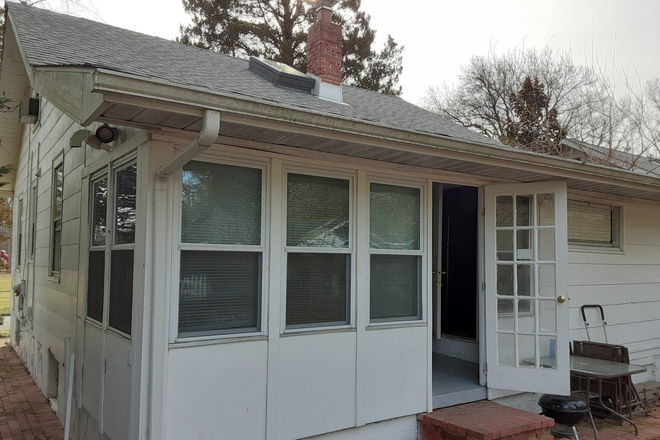 BACK VIEW - Calvert Hill near Metro House