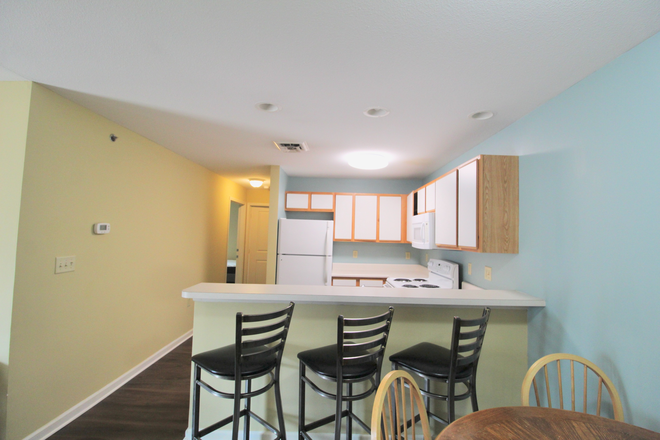 living room - Campus View - 4 bedroom - 4 bath condos