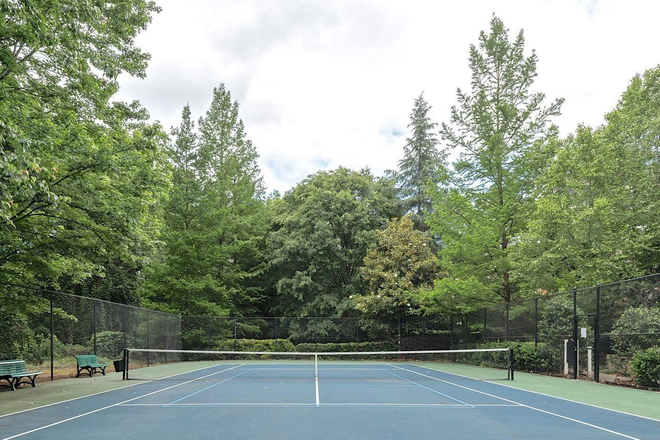 Tennis/Pickleball court - Beautiful 2 BR Condo at Enclave at Briarcliff, Close proximity to Emory, CDC and new CHOA Facility