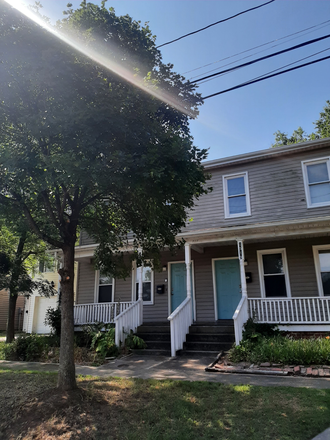 exterior - ODURent house close to campus