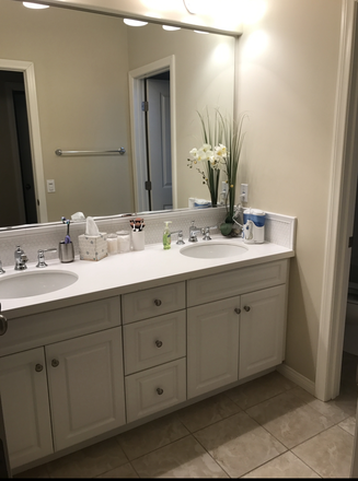 Privet bathroom - Privet Room with Private External Bathroom in Irvine (Female Only - Available in Jan 4th) Townhome