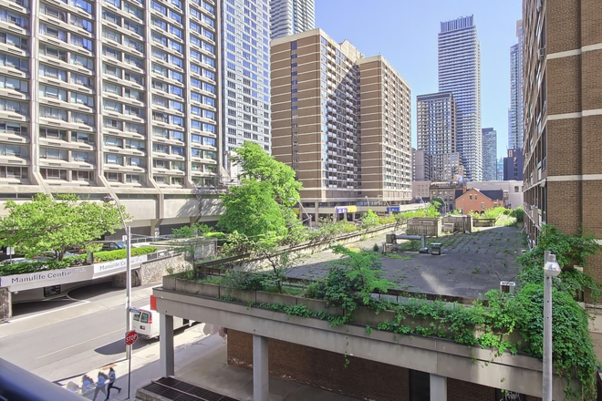 Area around the condo building - Steps to U of T! Luxury 2BR at Bay & Bloor – Move in Jan 1st