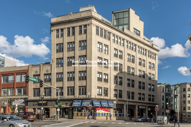 A - 2 bed with living room Apartments