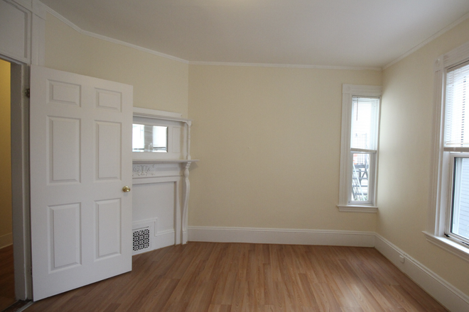 Bedroom - UniversityHaus Boston - South End Apartments