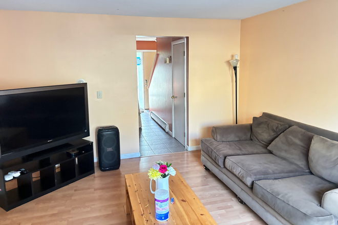 Living room - Brook Townhome