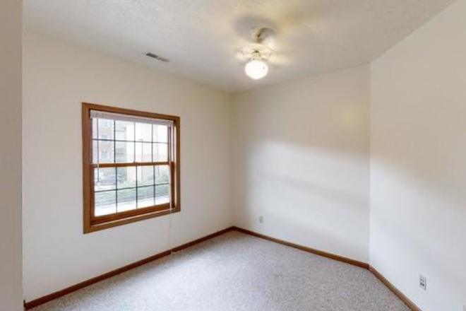 Bedroom - 1 Bed/1 Bath Available in 2bed/2bath Granite State Street Towers Apartments